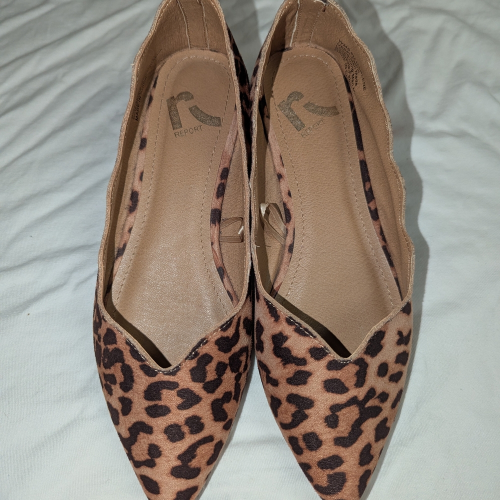 Report Women's Leopard Print Flats